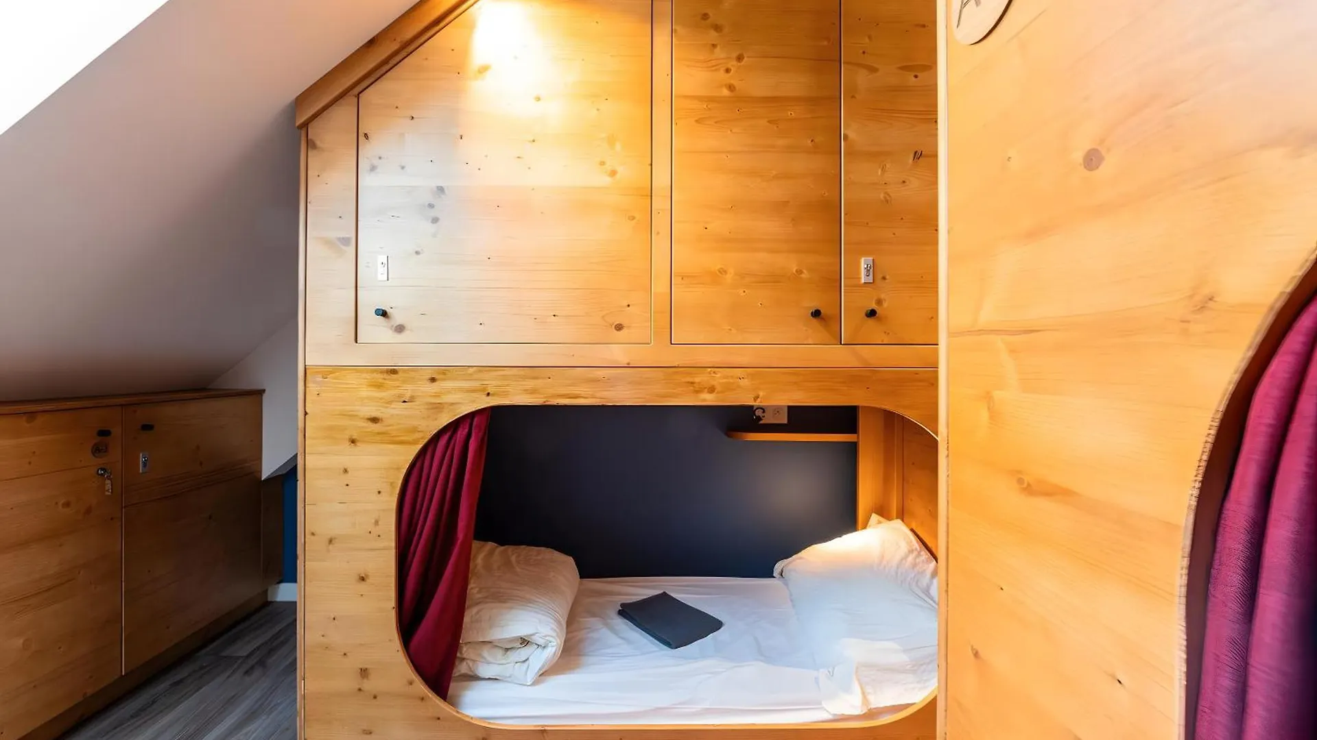 Privatisation Hostel Faverges Chalet